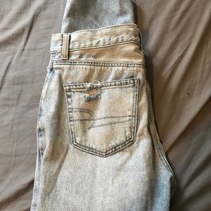 American eagle mom jean